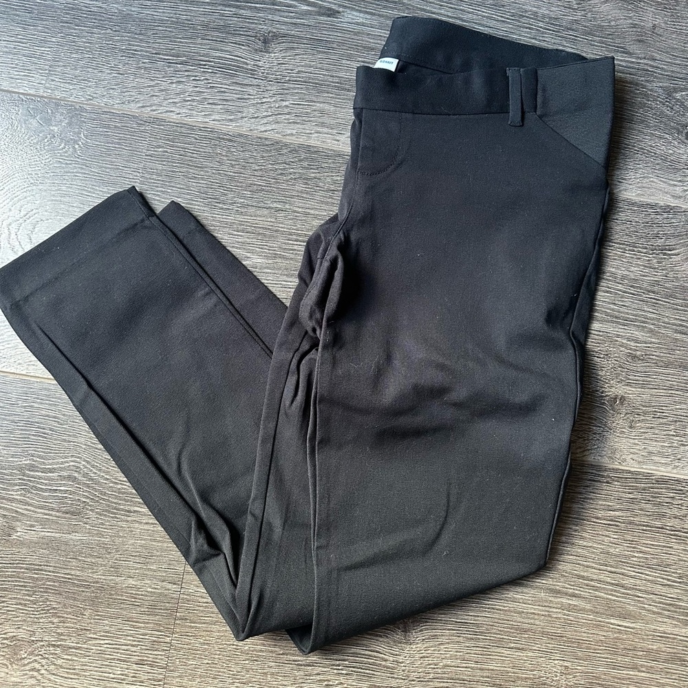 Old Navy Women's Maternity Side Panel Pixie Pants